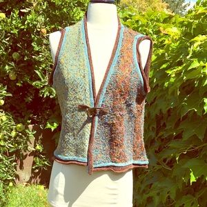 Curio Sweater Vest
